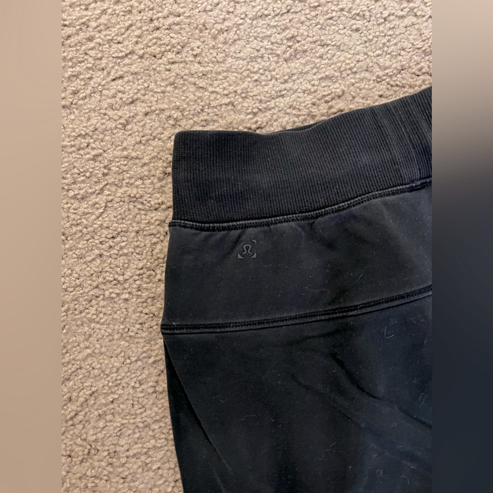 Men’s Medium Lululemon Joggers / Sweatpants